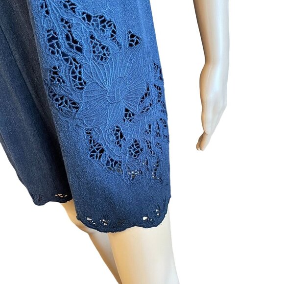ASTR The Label Womens Sz M Linen Shift Dress Navy Blue V-Neck Sundress Lace Trim - Picture 3 of 9